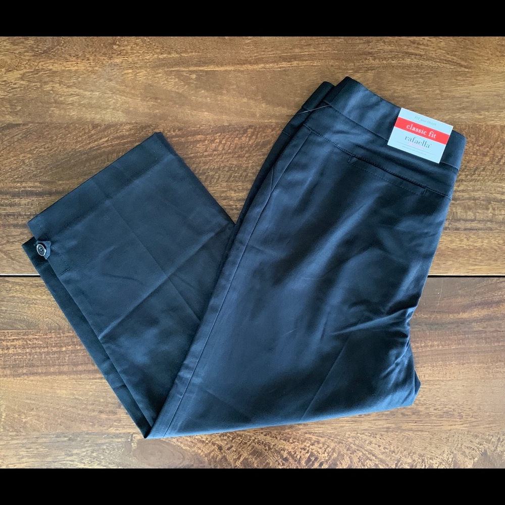Women Rafaela Classic Fit Black Capri’s pants 8